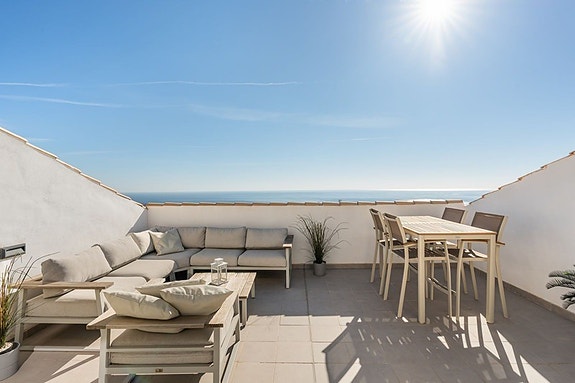 Duplex penthouse med havutsikt | 3 soverom og sørvendte terrasser | Garasje