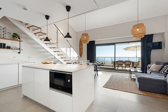 Duplex penthouse med havutsikt | 3 soverom og sørvendte terrasser | Garasje