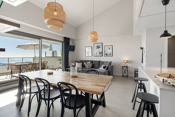 Duplex penthouse med havutsikt | 3 soverom og sørvendte terrasser | Garasje