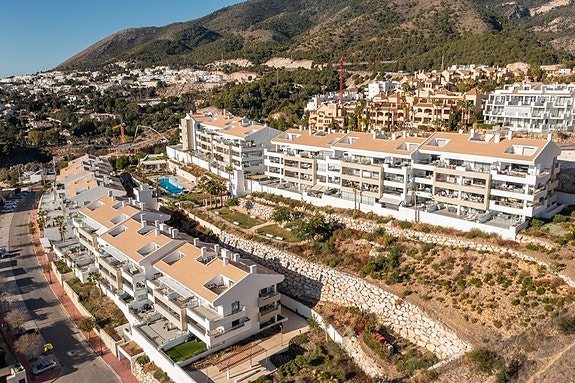 Duplex penthouse med havutsikt | 3 soverom og sørvendte terrasser | Garasje