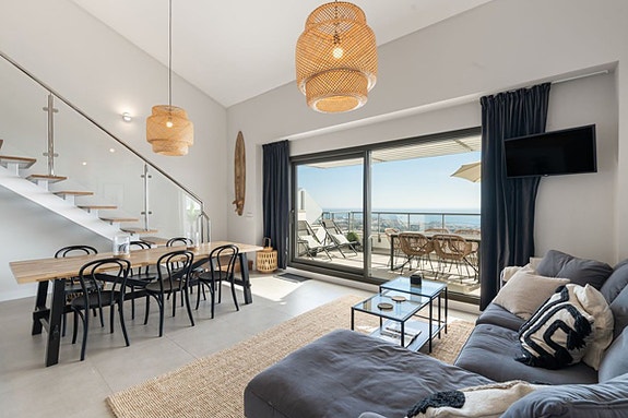 Duplex penthouse med havutsikt | 3 soverom og sørvendte terrasser | Garasje