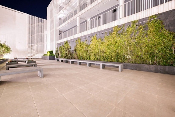 Lekker penthouse med 4 soverom, stor takterrasse og jacuzzi | Sentralt i San Pedro