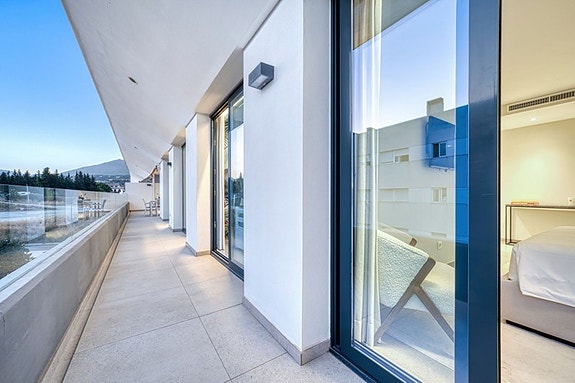 Lekker penthouse med 4 soverom, stor takterrasse og jacuzzi | Sentralt i San Pedro