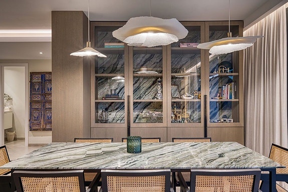 Lekker penthouse med 4 soverom, stor takterrasse og jacuzzi | Sentralt i San Pedro