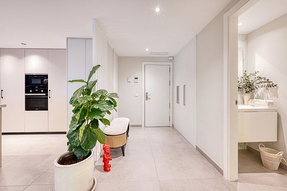 Lekker penthouse med 4 soverom, stor takterrasse og jacuzzi | Sentralt i San Pedro