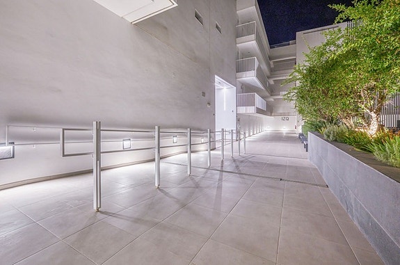 Lekker penthouse med 4 soverom, stor takterrasse og jacuzzi | Sentralt i San Pedro