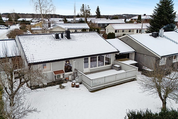 DNB Eiendom v/ Patrick Alexander Pinto presenterer Randemsletta 15.