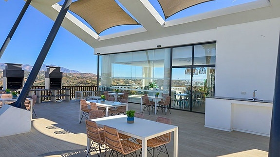 Eksklusiv penthouse med 4 soverom - Privat basseng, takterrasse og panoramautsikt