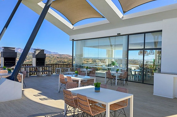 Eksklusiv penthouse med 4 soverom - Privat basseng, takterrasse og panoramautsikt