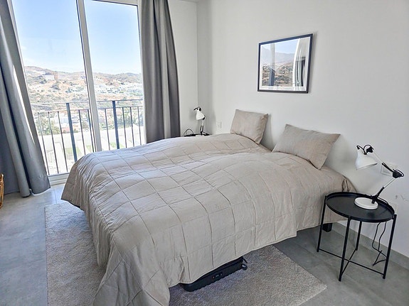 Eksklusiv penthouse med 4 soverom - Privat basseng, takterrasse og panoramautsikt