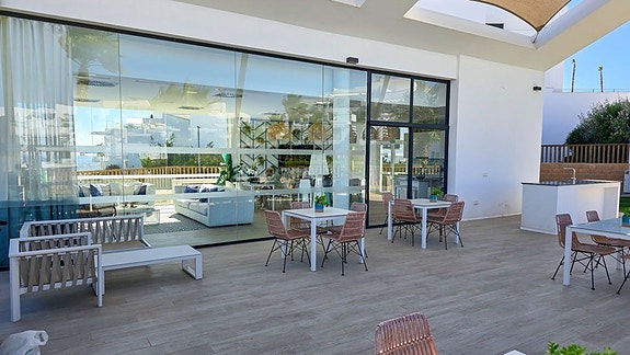 Eksklusiv penthouse med 4 soverom - Privat basseng, takterrasse og panoramautsikt