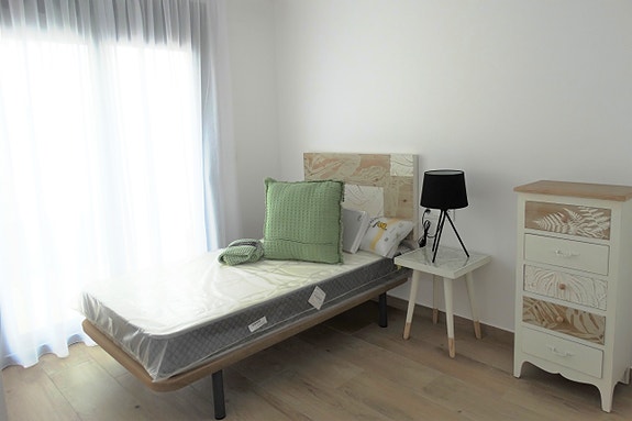 Siste ledige! 150 meter til stranden | Rekkehus med 3 soverom og 3 bad  | Uteplass med eget basseng  | Takterrasse 35m2