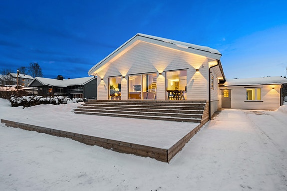 Proaktiv v/Ola Skarra Arnesen ønsker velkommen til en nyrenovert enebolig på Konnerud i Gåserudgata 3!