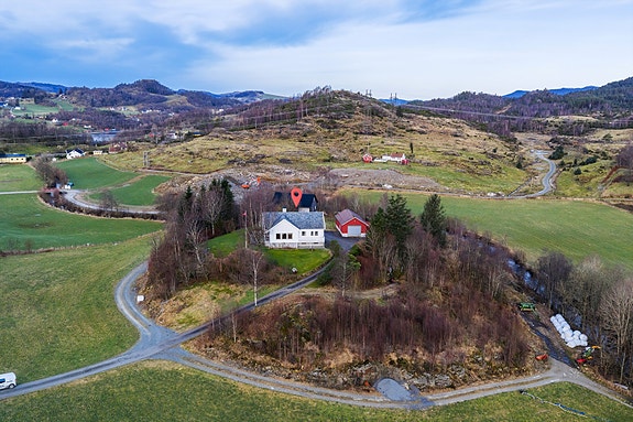 Velkommen til Dalbygda 42!
- Presentert av eiendomsmegler Anders G. Lindø
Foto: Vestbris AS