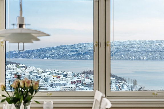 Utsikt fra kjøkkenet