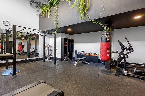 Klar til innflytting | Luksuriøs leilighet med 2 soverom | Stor terrasse | Fellesområder med SPA og treningsrom