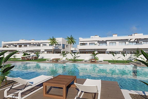 Toppleilighet med 3 soverom | Takterrasse 91 m² | Nær strand og golf