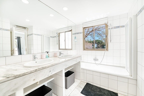 Penthouse med 5 soverom | 80 m² terrasser | Like ved stranden