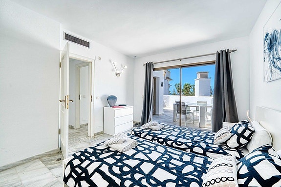 Penthouse med 5 soverom | 80 m² terrasser | Like ved stranden