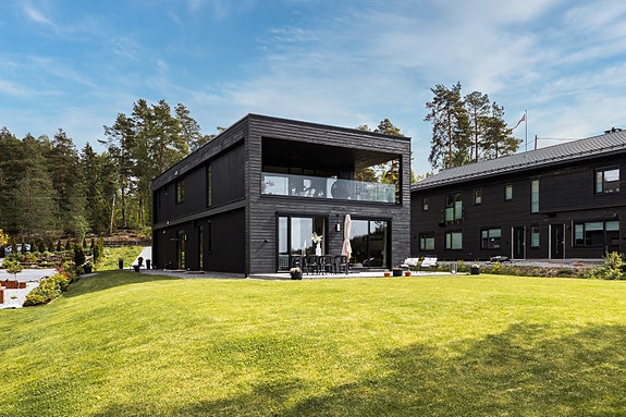 Erik Tenden Nyborg v/Privatmegleren har gleden av å presentere Rødstenveien 11.