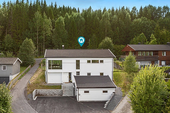 Velkommen til Hegnavegen 31 - nyere (2019) og moderne enebolig innerst i blindveg på Nedre Torsholt