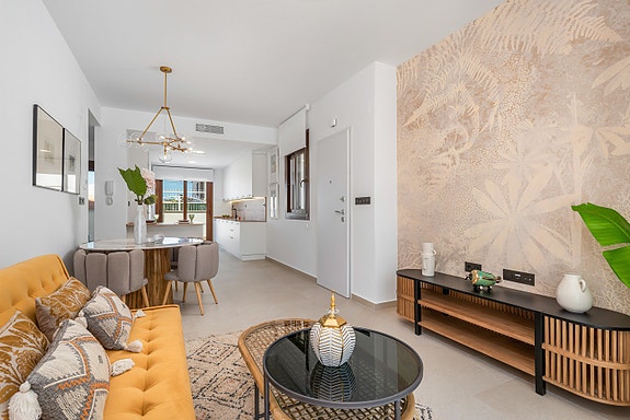 Bolig til sommeren! Ny moderne leilighet med stor uteplass - 3 soverom og 2 bad - Flott fellesområde!