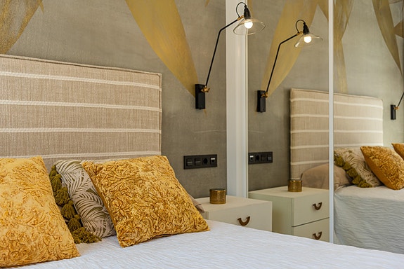 Bolig til sommeren! Ny moderne leilighet med stor uteplass - 3 soverom og 2 bad - Flott fellesområde!