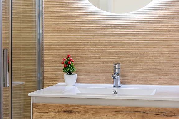 Nøkkelferdig! Toppleilighet med stor takterrasse - 3 soverom og 2 bad - Flott fellesområde!