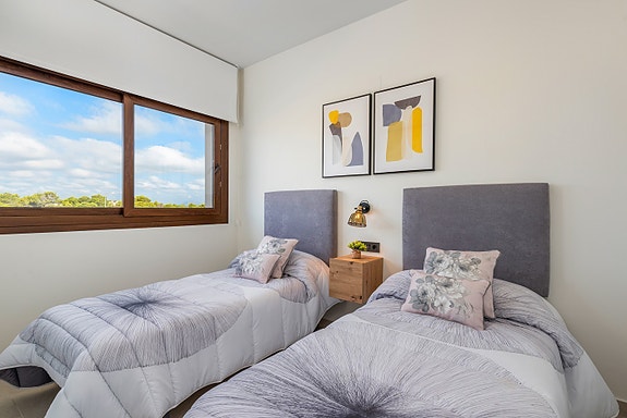 Nøkkelferdig! Toppleilighet med stor takterrasse - 3 soverom og 2 bad - Flott fellesområde!