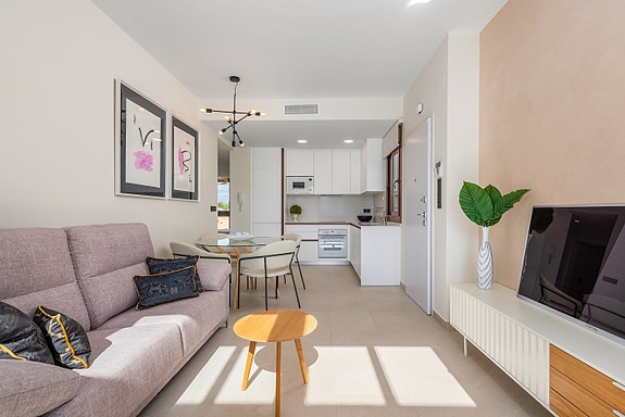 Nøkkelferdig! Toppleilighet med stor takterrasse - 3 soverom og 2 bad - Flott fellesområde!