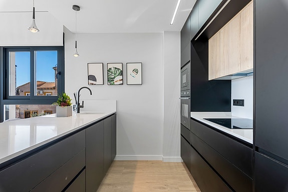 Innflyttingsklar til våren | Penthouse med takterrasse på 64 m2  | Gangavstand til det meste | Nær havet