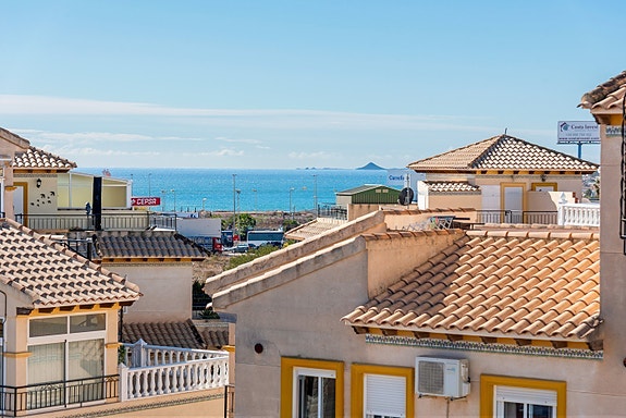 Innflyttingsklar til våren | Penthouse med takterrasse på 64 m2  | Gangavstand til det meste | Nær havet