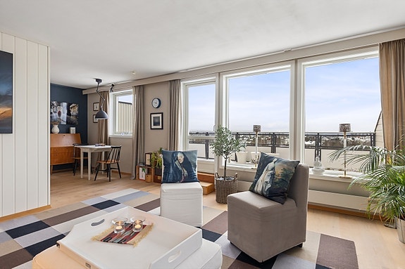 Velkommen til Lokes Vei 121 - Presentert av Håkon Dybvad hos Aktiv Asker.