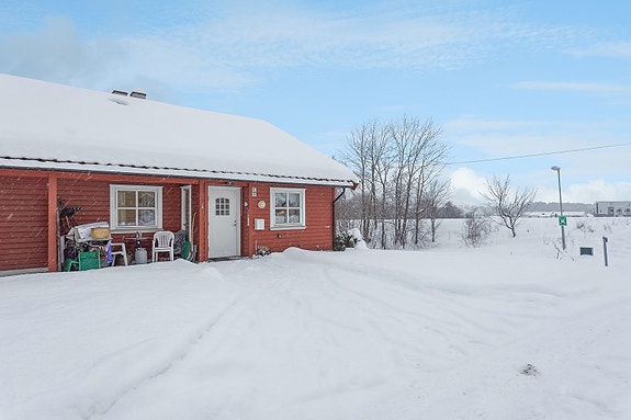 Trivelig nabolag med gode fasiliteter.
