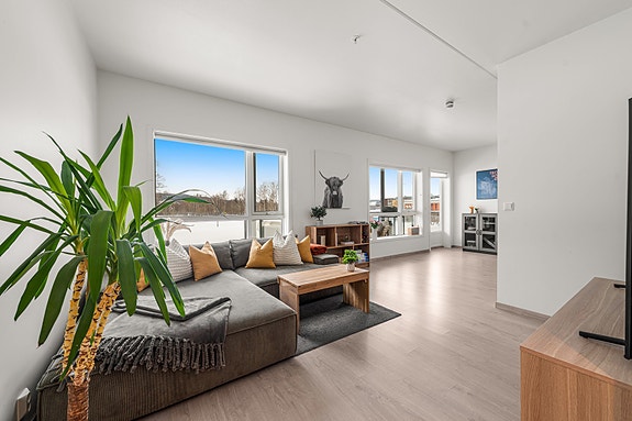 Emera Eiendomsmegling Romerike ønsker velkommen til Teiealleen 12!