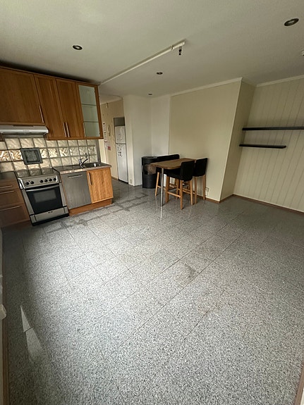 Innvendige bilder er referansebilder av annen leilighet i bygget og kan fravike fra aktuelle leiligheter.