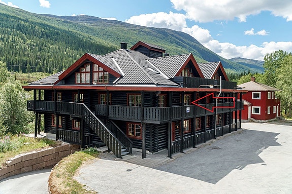 EIE Fjellmegleren har gleden av å presentere en stor flott fritidsleilighet med god fjellstemning på "Røggjin" - Hemsedalsvegen 3483 E.