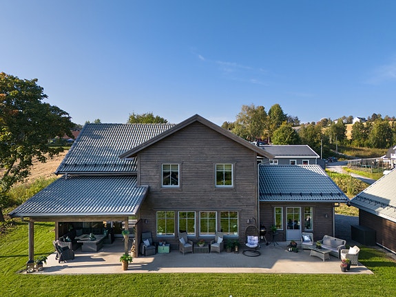 Velkommen til denne fine boligen i Lundbergvegen 14, oppført i 2020!