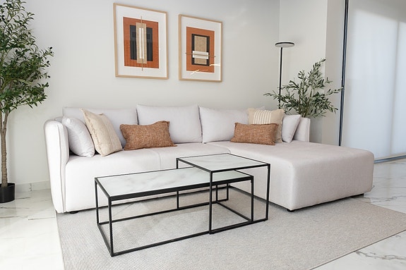 Villa med stor underetasje - 5 soverom og privat basseng - Attraktiv beliggenhet - Møblert!