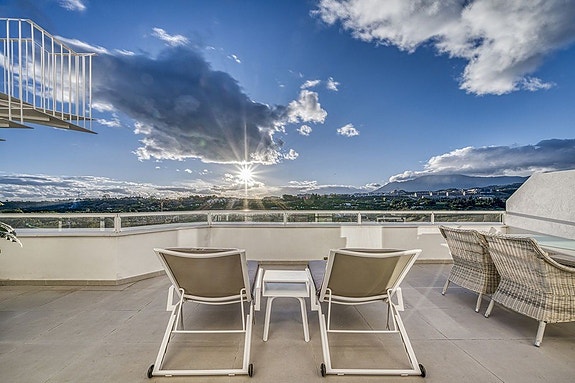 Penthouse med 3 soverom og havutsikt | Store terrasser - Sentralt i Cancelada