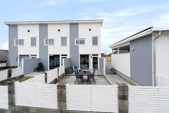 Velkommen til Bergvegen 2 - Presenteres av Marius Time Vaaland v/PrivatMegleren Jæren.