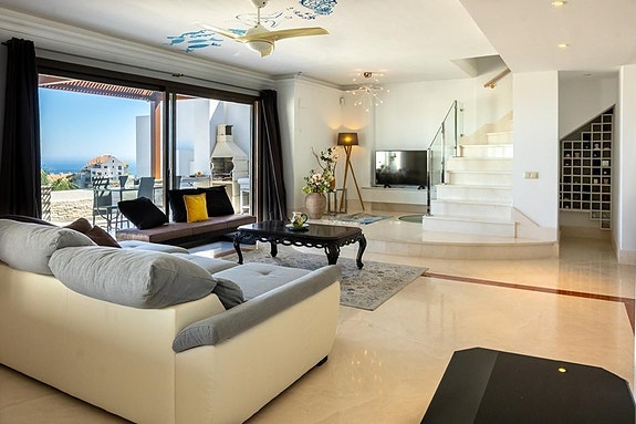 Eksklusiv penthouse duplex med panoramisk havutsikt | 5 soverom | Sydvendt