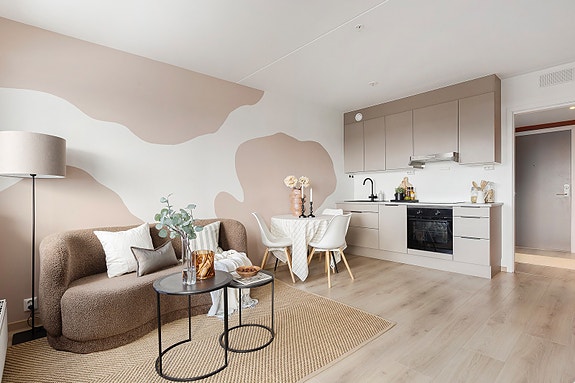 Velkommen til Brobekkveien 58 F, 3. etasje (2. etasje fra hovedinngangsplan). Foto: Nanna Wolden/Diakrit