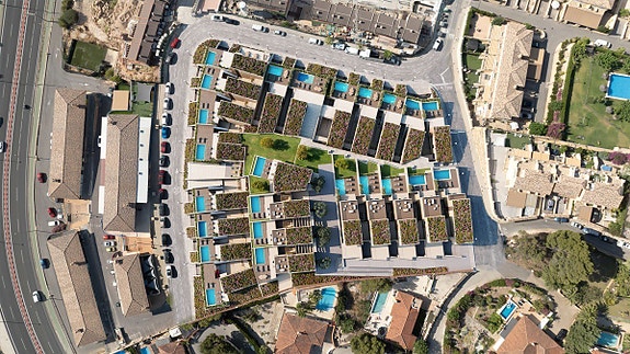 NYHET! Eksklusiv bolig med havutsikt | 3 soverom | Stor tomt med privat basseng | Attraktiv beliggenhet