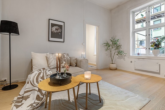 Velkommen til Rosteds gate 5 v/Camilla Stensløkken, DNB EIendom.