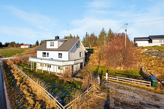 EiendomsMegler 1 har gleden av å presentere Østsideveien 76! Foto: EFKT