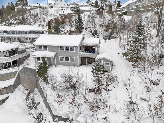 PrivatMegleren v/ Jonas Jaatun har gleden av å presentere Hjortestien 10!