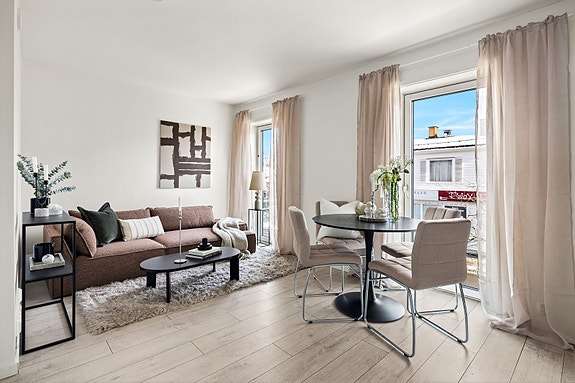 Milad Alexander Sabori v. Emera Eiendomsmegling ønsker velkommen til Strømsveien 77C.