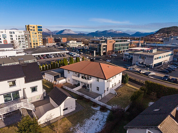 Furmyrvegen 44 presenteres av EIE ved Sissel Longva. Foto Viking Media ved Marius Hoddevik