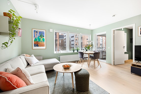 Tor Martin Tinderholt v/Privatmegleren Aksept har gleden av å ønske velkommen til Turbinveien 20!